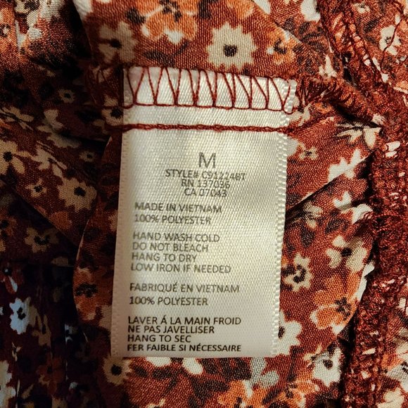 Paper Crane red floral tank top flutter sleeve NWOT Med - Picture 7 of 7